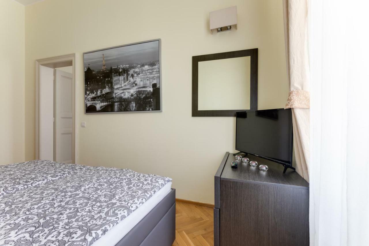 Apartment Halkova 5 Praga Zewnętrze zdjęcie